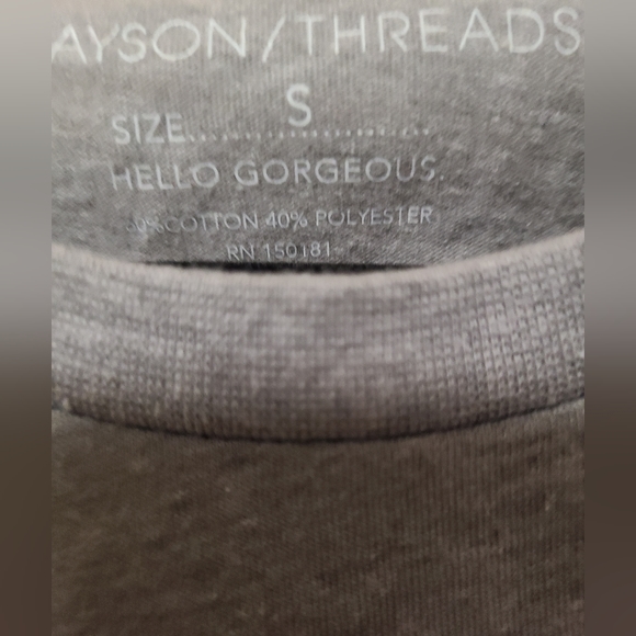 NWT Women’s Love Gray T Shirt - Four leaf clover - Picture 5 of 5